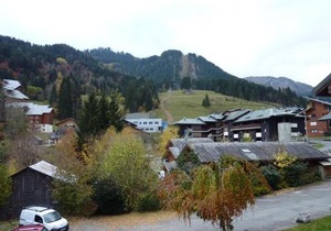 Duplex cozy 3 pièces, proche des pistes avec piscine et parking - FR-1-573-27