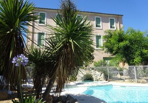 DUPLEX IN OLD MASTER HOUSE SWIMMING POOL, GARDEN, PARKING BEACHES 8 Km away