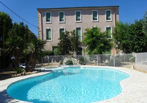DUPLEX IN OLD MASTER HOUSE WITH POOL, PARKING, BEACHES 8 Km