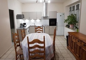 Duplex paisible avec jardin privé, proche Montargis et Pithiviers, idéal pour couple ou pro