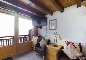 Duplex rénové avec balcon et parking, à 100m des pistes - FR-1-398-529