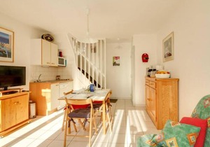 Duplex T2 pour 6 pers avec terrasse exposée sud, parking, proche stations de ski à Esquièze-Sère - FR-1-402-5