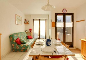 Duplex T2 pour 6 pers avec terrasse exposée sud, parking, proche stations de ski à Esquièze-Sère - FR-1-402-5