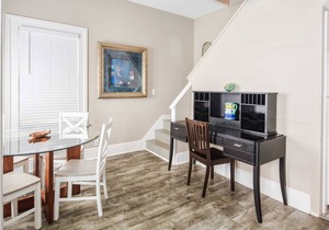 Duval Dream Loft- Pvt. Balcony Overlooking Duval!