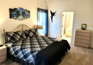 E132JA - 4 beds pool home on a golf course