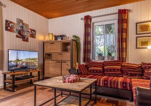 Earlier Station, today tasteful holiday home: holiday accommodation with c
