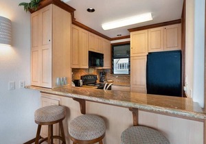 East Kauai OV Bliss! Open Kitchen, Lanai, WiFi, TV, DVD+Ceiling Fans–Kaha Lani 321