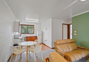 Eastern Beach Unit 5