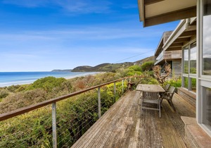 Eastern Magic I Beach access at your door!