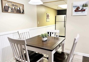 Easy Access Off The Parkway, Close to Everything!