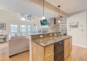 Echota Wintergreens 1631-Mountain Condo, Gated Resort, Indoor/Outdoor Pools and Hot Tub, Fitness .