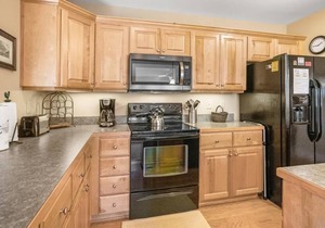 Echota Wintergreens R1622- Mountain Condo, Gated Resort, Indoor/Outdoor Pools and Hot Tub, Fitnes...