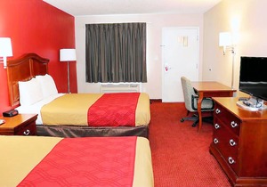 Econo Lodge Chesapeake Route 13 and I-464