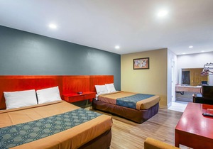 Econo Lodge San Bernardino I-215