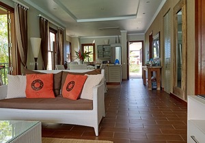 Eden Island Penthouse-with Golf Cart, Wify, Sat TV&Pool