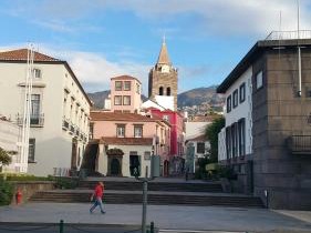 Edificio Charles 206