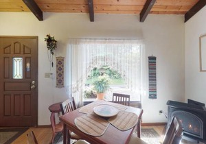 Ekomomai Retreat