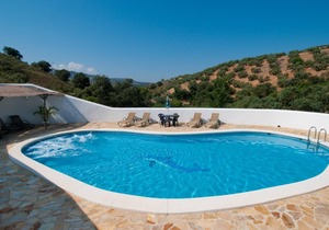 El Granero at Molino la Ratonera, a riverside location by a restored watermill.