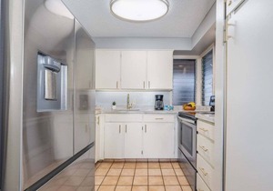 EL K203 2BD Condo w AC Pool Beach Cabana