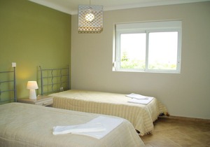 “ELEA” - Cozy House with Swimming Pool Near the Sea