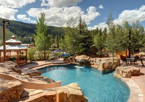 Elegant 1 Bedroom Condo with Fantastic Amenities