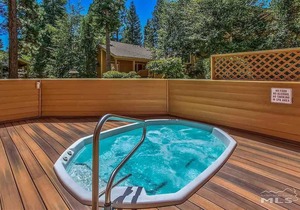 Elegant 2-bedroom McCloud Condo in Incline Village