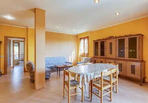 Elegant apartment with swimming pool and gym on Lake Trasimeno