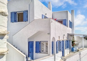 Elegant Cycladic Home In A Tiny Village