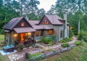 Elegant Mountain Retreat