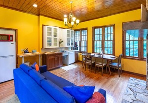 Elegant Mountain Retreat