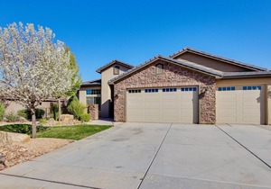 Elegant Oasis Home in Hurricane with Private Pool & Hot Tub 30 day rental