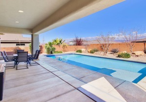 Elegant Oasis Home in Hurricane with Private Pool & Hot Tub 30 day rental
