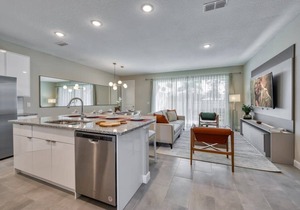 Elegant Vacation Home Near Disney