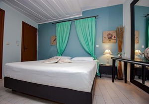 Elia Portou Rooms