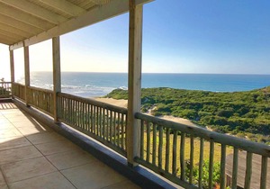 Elliot House. Spectacular Views!!