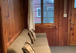 (Elm) Cozy Lakeside 2 Bed 2 Bath Cottage - Pets OK