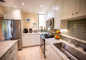 Elua Village Contemporary 2bd+2ba Oceanview