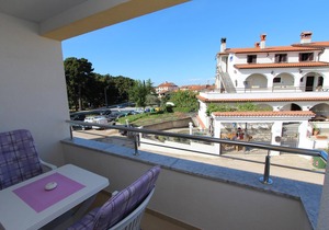 EMANUEL Studio with Balcony 4