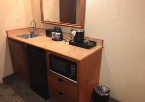 Embassy Suites by Hilton Portland Airport 2 Room Presidential Suite - 1 King Bed - Non-smoking