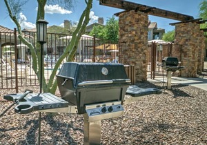 Enjoy 1BD condo in Nature preserve setting resort amenities including pool