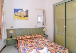 Enjoy a relaxing vacation in this beautiful cottage near the beach!
