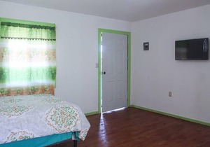 Enjoy vibrant sunsets, gorgeous ocean views and a warm tropical breeze in Roatan