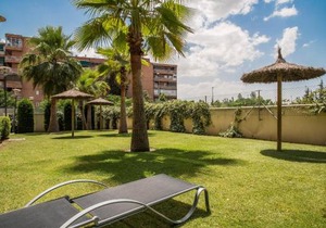 EnjoyGranada LUJO Piscina y Parking