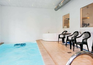 Enormous Holiday Home in Hadsund with Swimming Pool