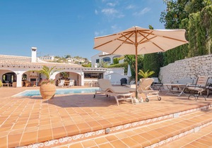 Enticing Villa in Benissa with Swimming Pool