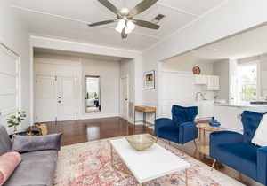 Entire Condo-Trendy Historic Downtown Hammond