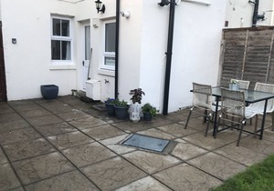 Entire House with Garden and Parking Nr Ashford International