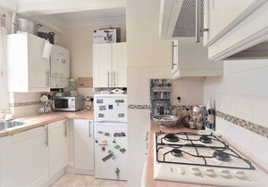 Entire One Bedroom Serviced Flat In Chiswick London, Kitchen, Wifi, TV and more