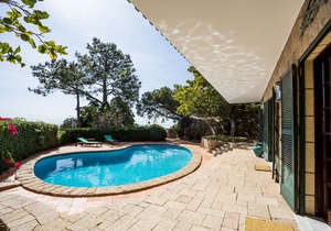 Entre Rochas Pool House by The Getaway Collection