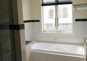 Epsom Retro Homestay